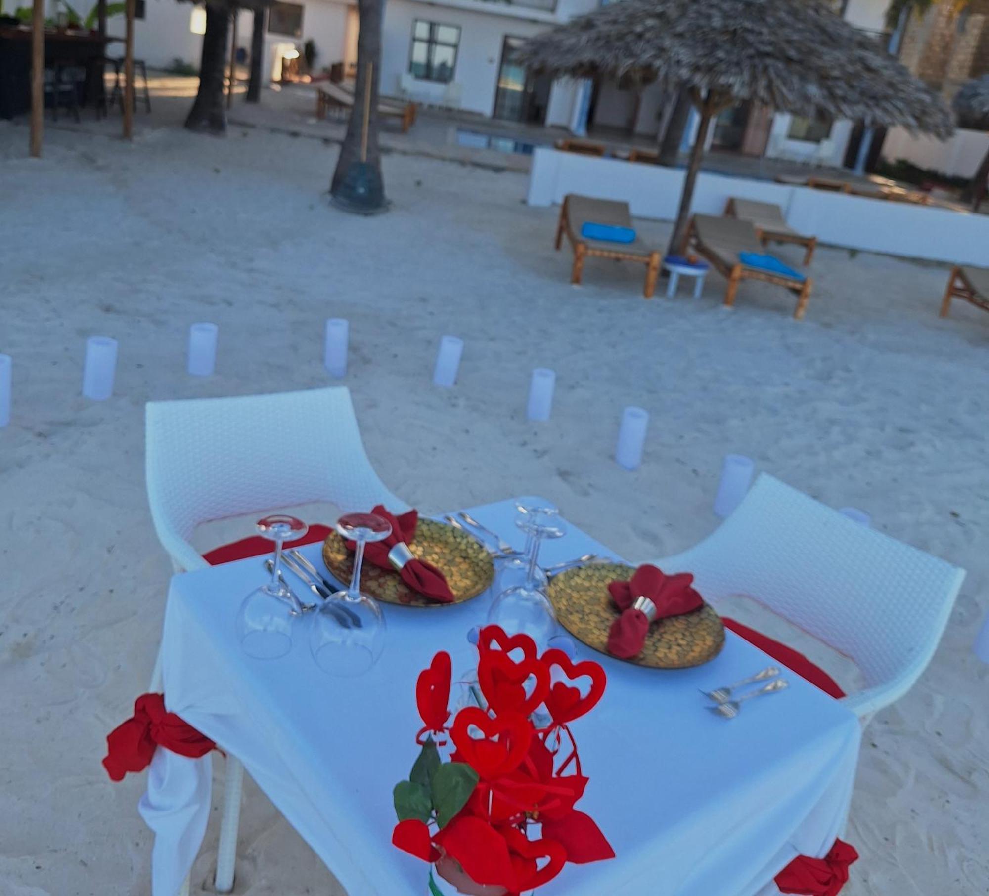 Bianco Azzurro Hotel & Restaurant Pwani Mchangani Εξωτερικό φωτογραφία