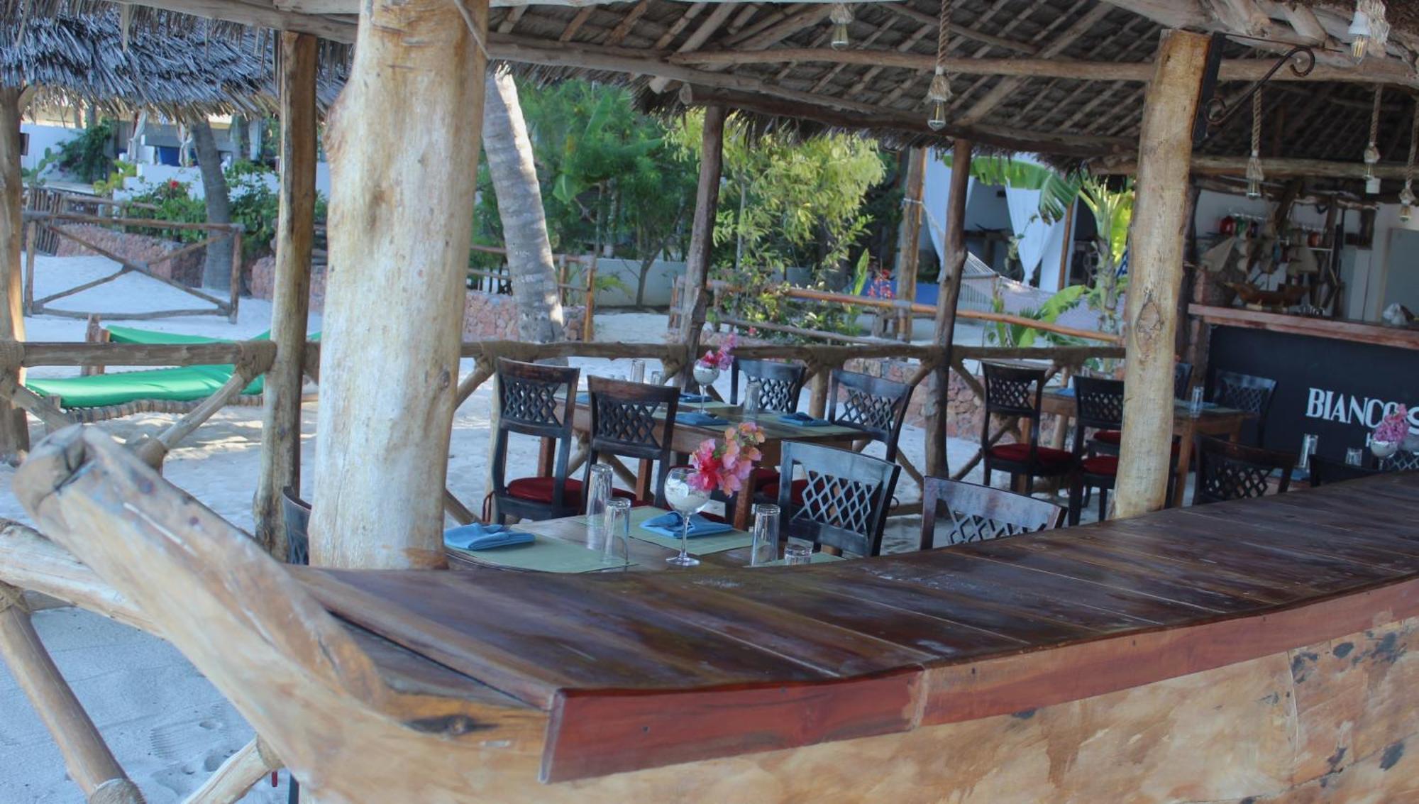 Bianco Azzurro Hotel & Restaurant Pwani Mchangani Εξωτερικό φωτογραφία