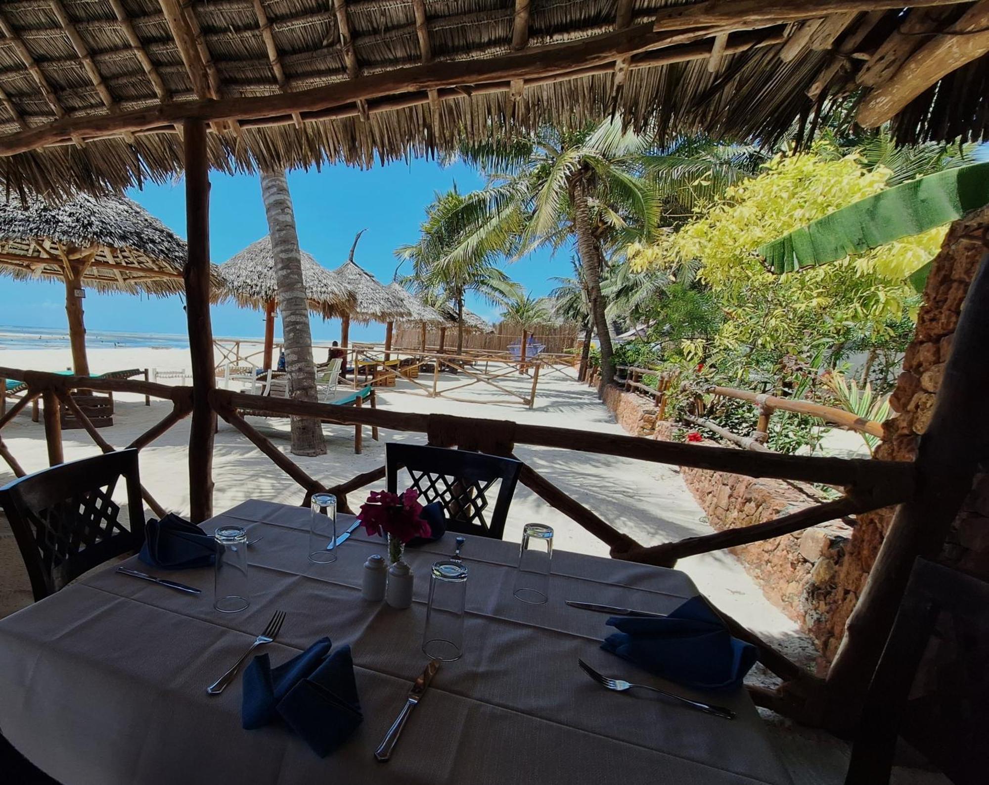 Bianco Azzurro Hotel & Restaurant Pwani Mchangani Εξωτερικό φωτογραφία