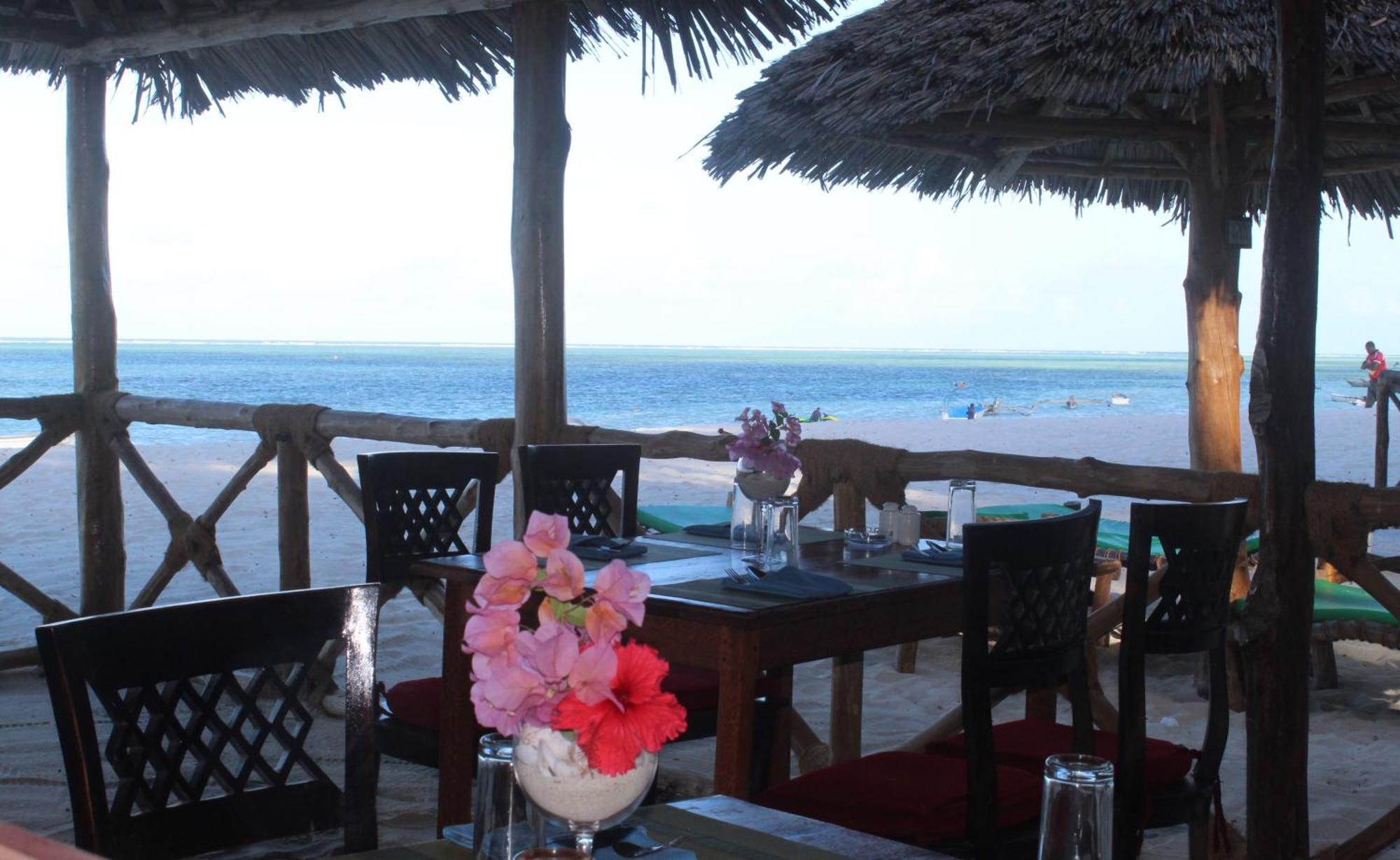 Bianco Azzurro Hotel & Restaurant Pwani Mchangani Εξωτερικό φωτογραφία