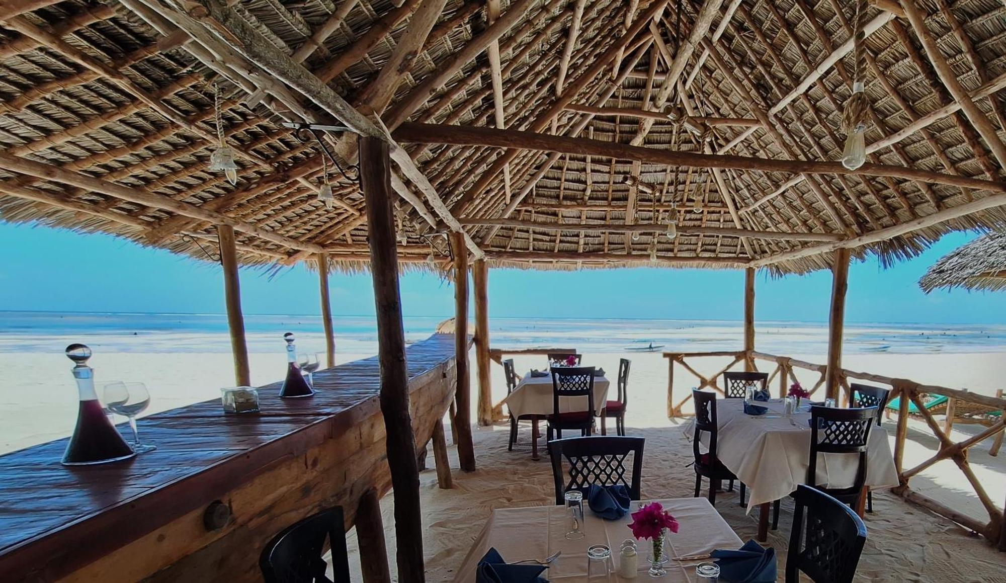 Bianco Azzurro Hotel & Restaurant Pwani Mchangani Εξωτερικό φωτογραφία